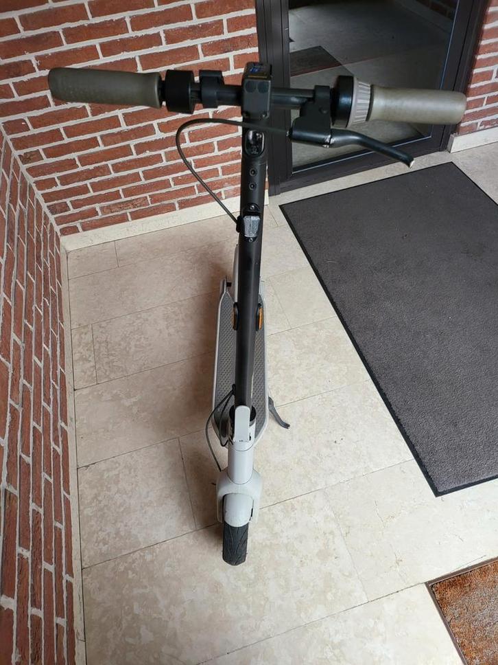 Ninebot g30, Fietsen en Brommers, Steps, Zo goed als nieuw, Elektrische step (E-scooter), Ophalen