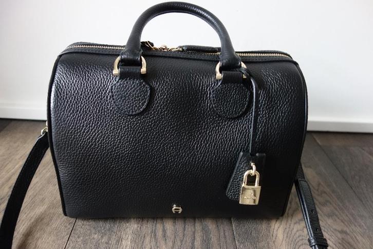 Sac "Delia" S noir "AIGNER" Envoi compris, Bijoux, Sacs & Beauté, Sacs | Sacs Femme, Comme neuf, Noir, Envoi