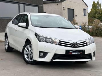 Toyota Corolla • AUTOMATIQUE • GPS • AIRCO • BLUETOO beschikbaar voor biedingen