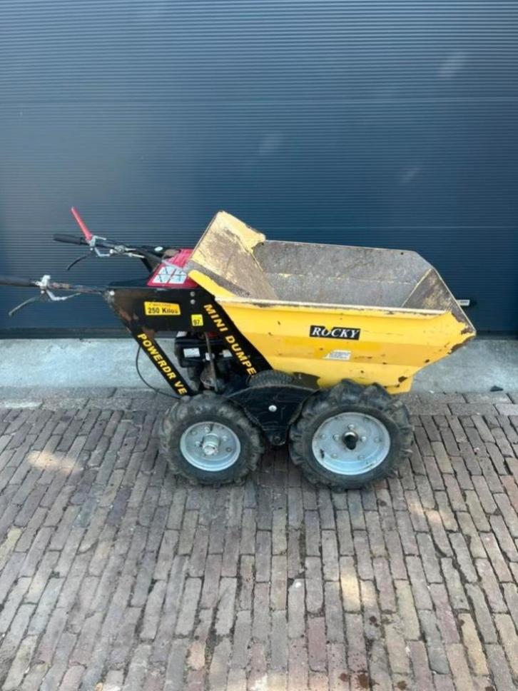 Te huur: rocky dumper motor kruiwagen 250kg, Zakelijke goederen, Machines en Bouw | Kranen en Graafmachines, Dumper, Ophalen