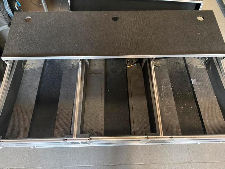 Flight-case Magna pour 2 CDJ et 1 DJM, Musique & Instruments, DJ sets & Platines, Utilisé, DJ-Set, Enlèvement
