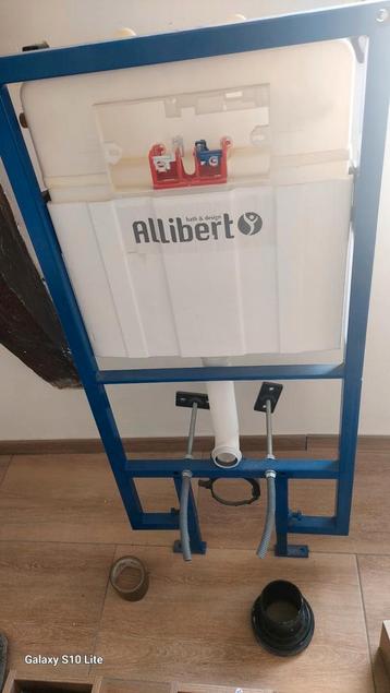 Allibert toilethouder. beschikbaar voor biedingen