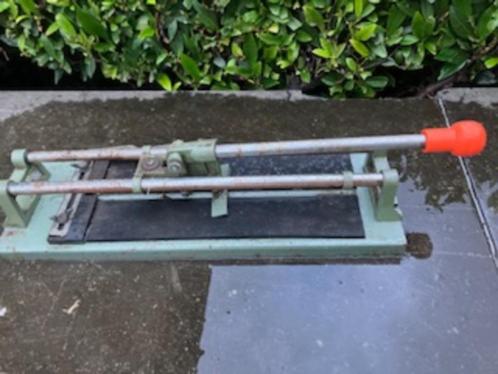 TEGELSNIJDER TEGELSNIJMACHINE, Doe-het-zelf en Bouw, Plinten en Afwerking, Gebruikt, Plinten, Overige materialen, Ophalen of Verzenden