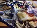 Allerlei sjaaltjes in verschillende kleuren en maten., Enlèvement ou Envoi