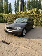 BMW 116i, Autos, Cuir, Beige, Boîte manuelle, 5 portes