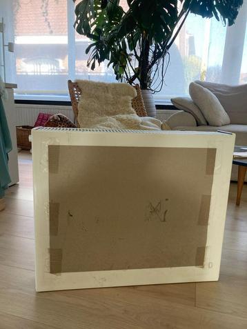 Kleine paneelradiator beschikbaar voor biedingen