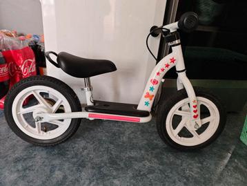 Loopfiets zo goed als nieuw!  beschikbaar voor biedingen