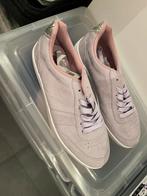 Baskets femme neuves 38, Vêtements | Femmes, Enlèvement ou Envoi