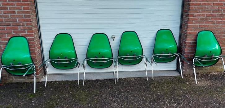 Eames designstoelen, stukprijs, Antiek en Kunst, Antiek | Meubels | Stoelen en Sofa's, Ophalen of Verzenden