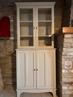 Beige vitrinekast, Huis en Inrichting, Kasten | Buffetkasten, Ophalen, Zo goed als nieuw