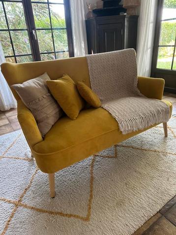 Fluweelzachte tweezit + kussens, plaid &mat. Maison Du Monde beschikbaar voor biedingen