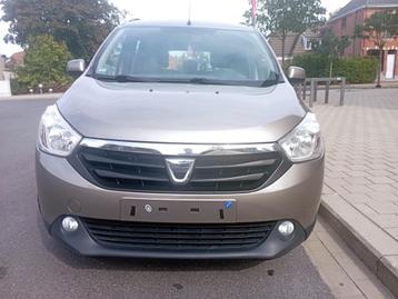 Dacia lodgy 1.2 benzine Bj 2013 167000km AIRCO beschikbaar voor biedingen