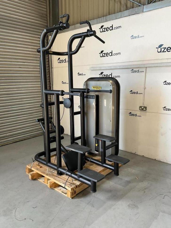 Technogym Selection Kneeling Easy Chin Dip – Noir, Sport en Fitness, Fitnessmaterialen, Gebruikt, Overige typen, Armen, Borst