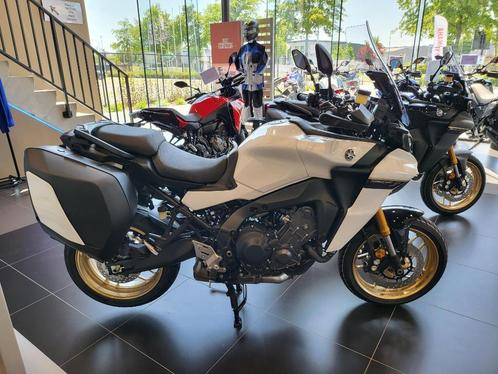 Yamaha Tracer 9GT, Pure White (NIEUW), Motos, Motos | Yamaha, Entreprise, Tourisme, plus de 35 kW, 3 cylindres, Enlèvement ou Envoi