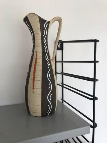 Vaas retro vintage beschikbaar voor biedingen