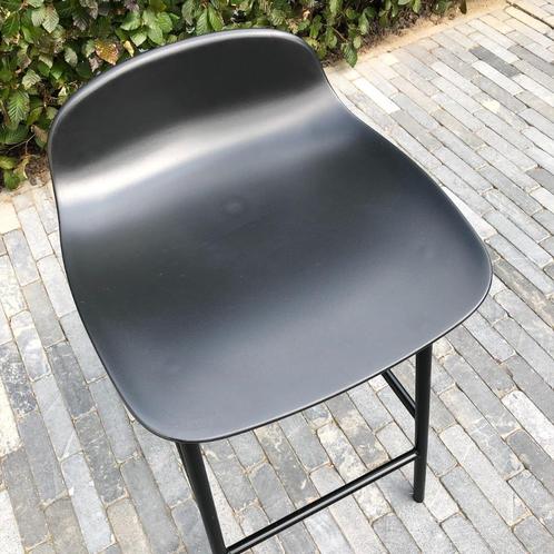Normann Copenhagen, Huis en Inrichting, Barkrukken, Gebruikt, 60 tot 90 cm, Kunststof, Metaal, 1 kruk, Ophalen