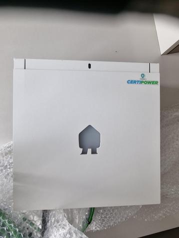EV Wall White 3-Phase 22 kW Type 2 met 8 meter kabel beschikbaar voor biedingen