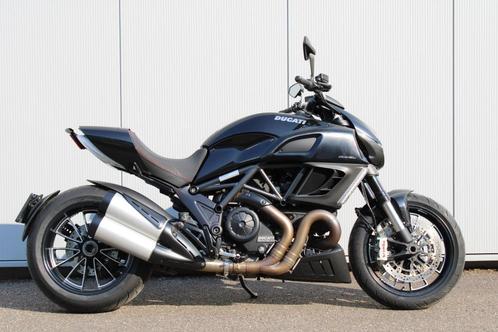 Ducati Diavel / ABS / 5900km / 1 eigenaar / BTW-motor, Motoren, Motoren | Ducati, Bedrijf, Toermotor, meer dan 35 kW, 2 cilinders