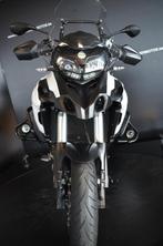 Set de bagages complet Benelli TRK 502 GIVI A2 35 Kw, Motos, 12 à 35 kW, 2 cylindres, Tourisme, 500 cm³