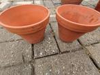2 kleine terracotta bloempotjes, Ophalen, Zo goed als nieuw, Terracotta