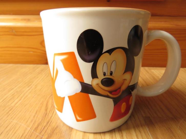 mug tasse Micket M ABC Disneyland Paris, Maison & Meubles, Cuisine | Vaisselle, Comme neuf, Tasse(s) et/ou soucoupe(s), Enlèvement ou Envoi