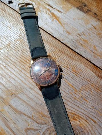 chronographe Ultimor fabriqué en Suisse 18 carats 