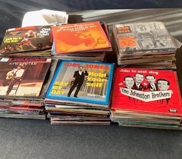  750 vinyl singles 45 toeren  in een lot beschikbaar voor biedingen
