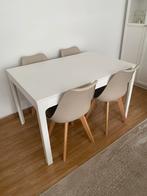 IKEA uitschuifbare tafel, Huis en Inrichting, Tafels | Eettafels