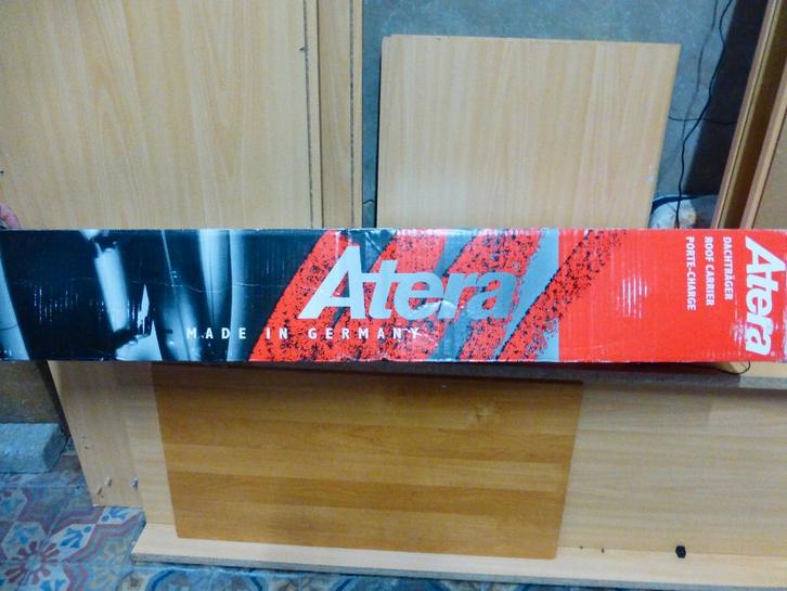 2 Barres de toit neuves Atera Signo pour VW Caddy, Autos : Pièces & Accessoires, Barres latérales, Neuf, Enlèvement