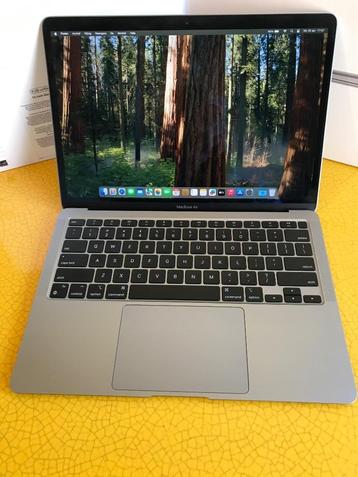 Macbook Air M1  2023  Space Grey  8GB RAM  256GB SSD beschikbaar voor biedingen