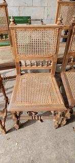 Mechelse stoelen, Enlèvement