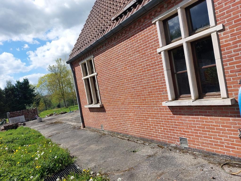 Oude franse steen rond ramen, Ophalen