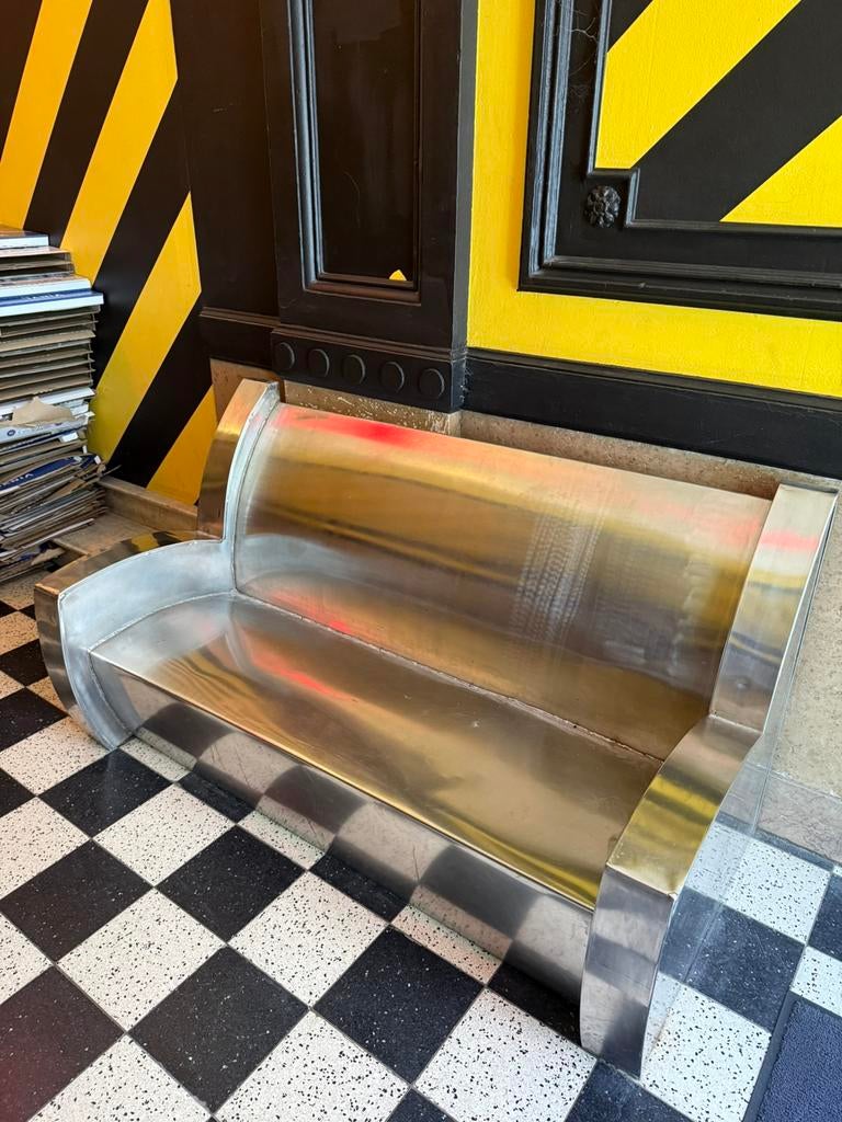 Unieke inox zetels uit nachtclub RUMBA in Leuven, Antiek en Kunst, Antiek | Meubels | Stoelen en Sofa's, Ophalen