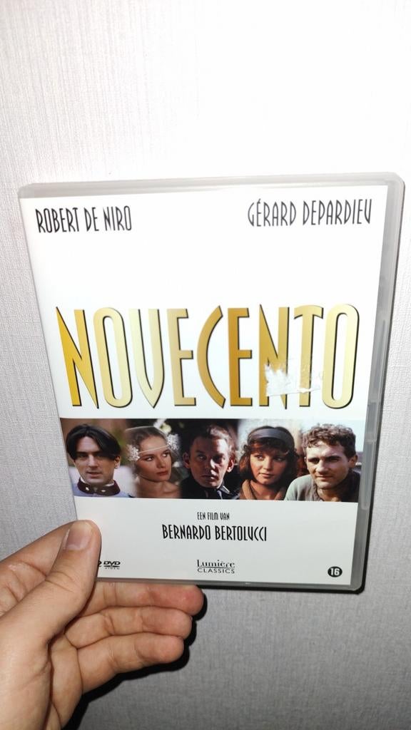 Novecento met Robert De Niro en Gérard Depardieu o.a., Vanaf 16 jaar, Ophalen of Verzenden, Zo goed als nieuw, Historisch of Kostuumdrama