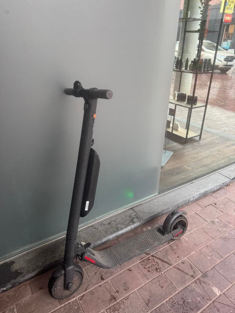 Ninebos Es2, Ophalen of Verzenden, Zo goed als nieuw, Elektrische step (E-scooter)