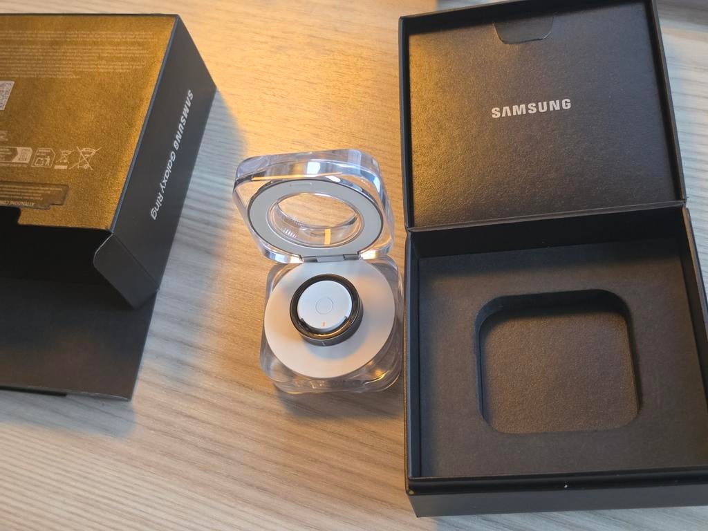 Bague Samsung Galaxy Taille 10 avec garantie et boîte, Enlèvement ou Envoi, Autres accessoires, Utilisé, Samsung