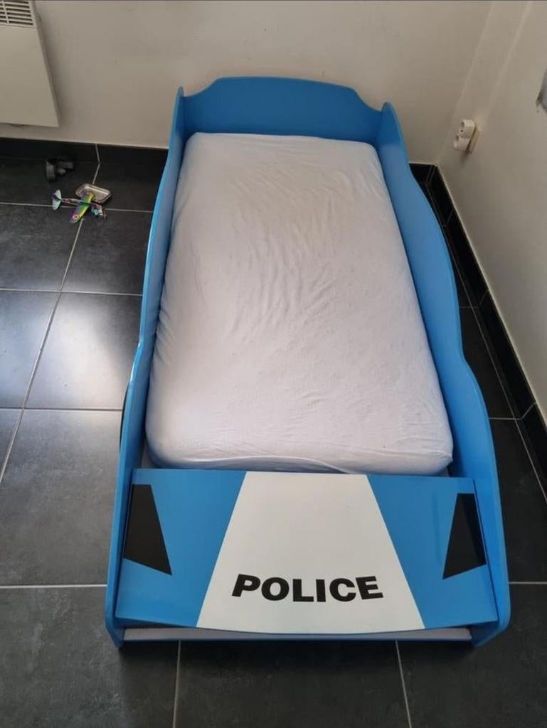 Lit voiture Police Vipack, Enlèvement, Matelas