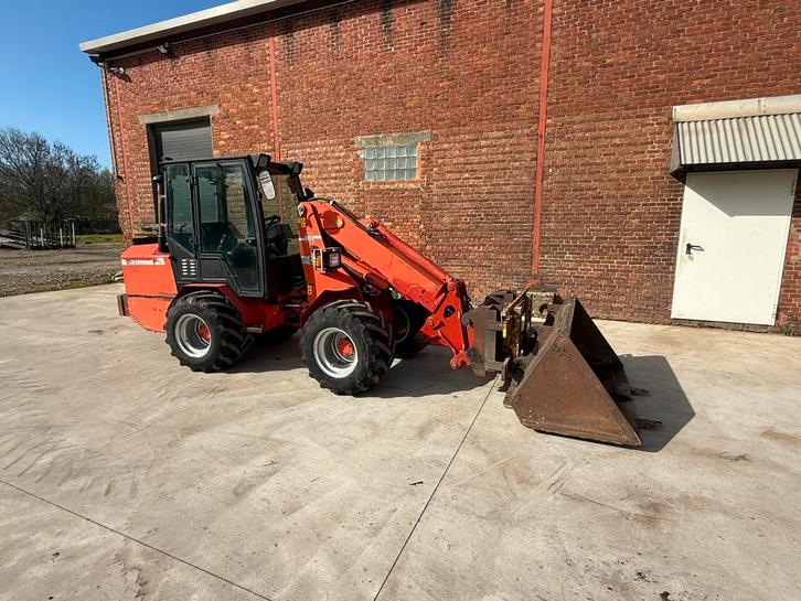 Schäffer 450T kniklader, Articles professionnels, Machines & Construction | Grues & Excavatrices, Chargeuse sur pneus ou Chouleur