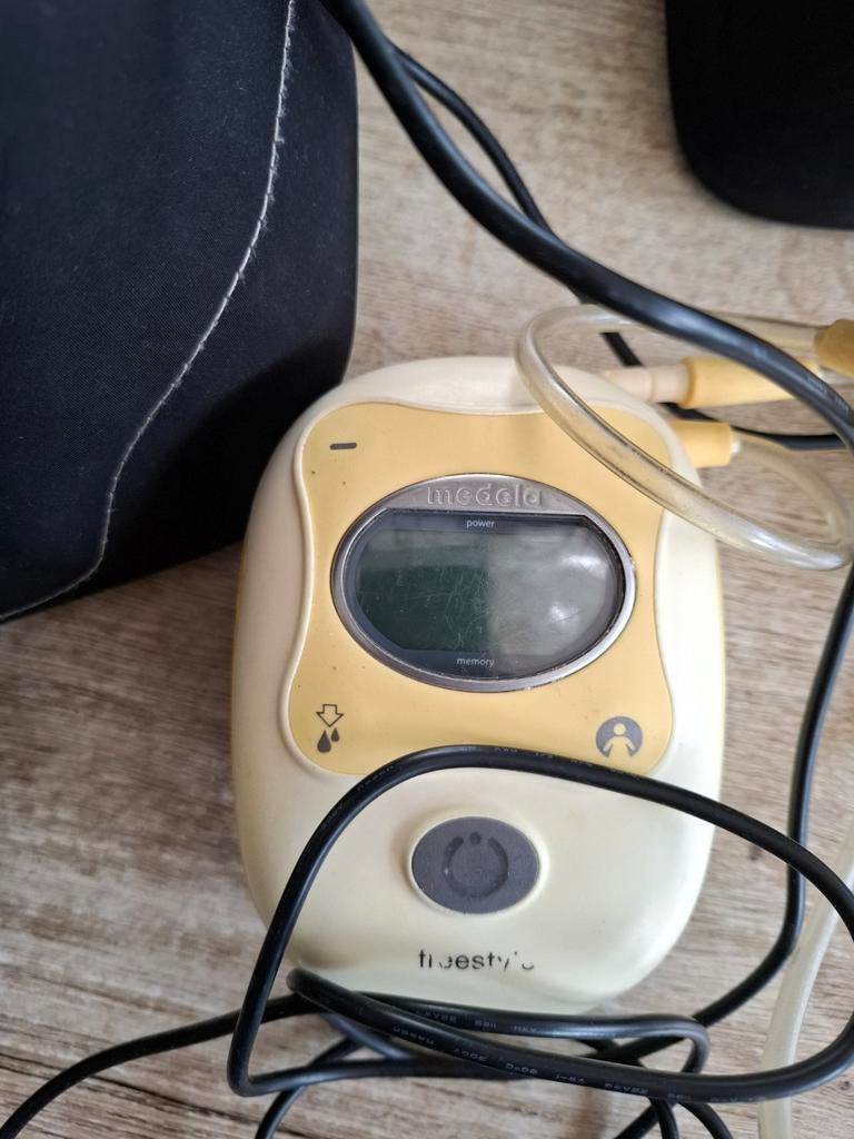 Medela borstkolf, Ophalen, Borstkolf