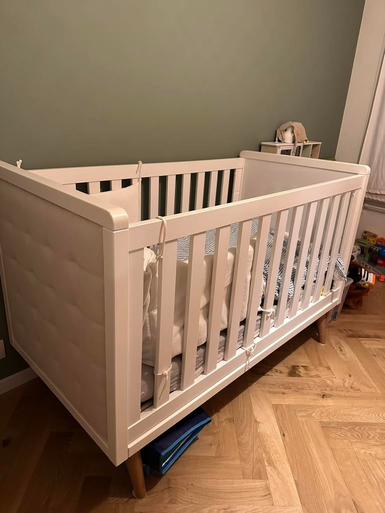 Babybed 70 x 140 cm - CHILDWOOD, Kinderen en Baby's, Kinderkamer | Bedden, Gebruikt, 140 tot 160 cm, 70 tot 85 cm, Hoogslaper of Stapelbed