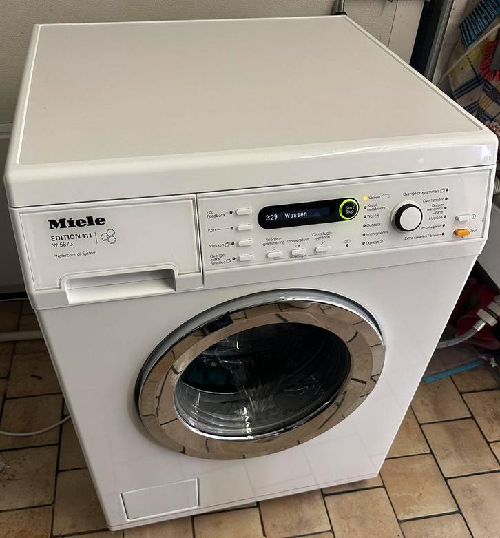 Luxe model Miele SoftCare 8KG/1600 toeren A+++ energiezuinig, Elektronische apparatuur, Wasmachines, Zo goed als nieuw, Voorlader
