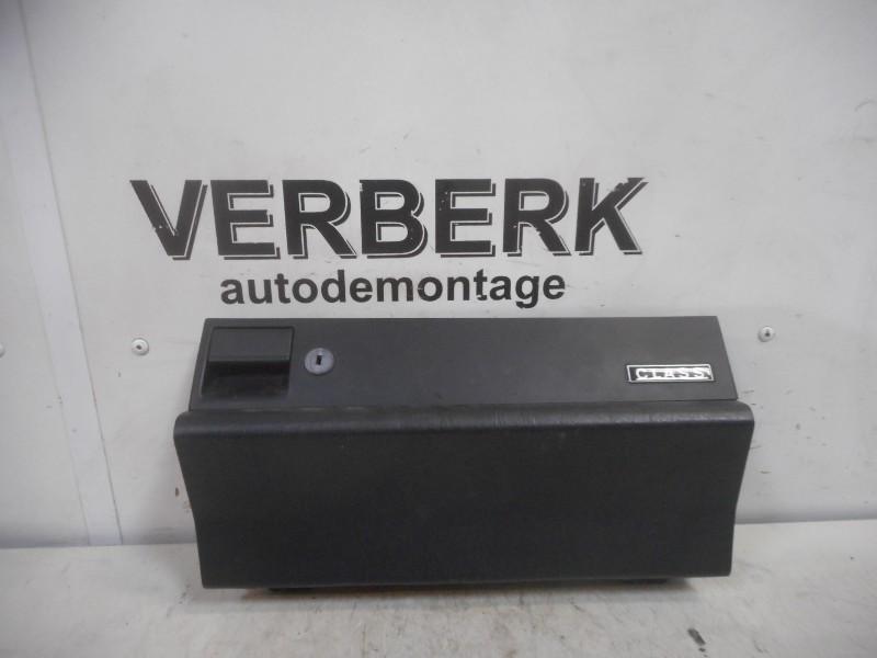 COMPARTIMENT A GANTS Mercedes-Benz 190 (W201) (2016890087s), Utilisé, Mercedes-Benz