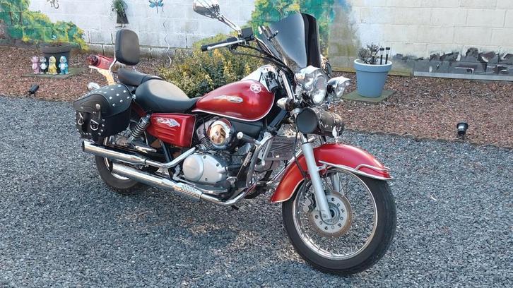 honda shadow 125cc, Motoren, Motoren | Honda, Particulier, Chopper, 11 kW of minder, 2 cilinders, Ophalen