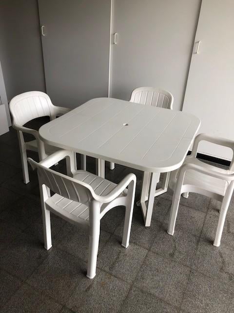 tuinmeubel, Tuin en Terras, Tuintafels, Ophalen, Zo goed als nieuw, Vierkant, Kunststof