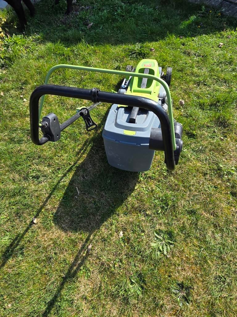 Te koop kleine grasmaaier, Tuin en Terras, Ophalen