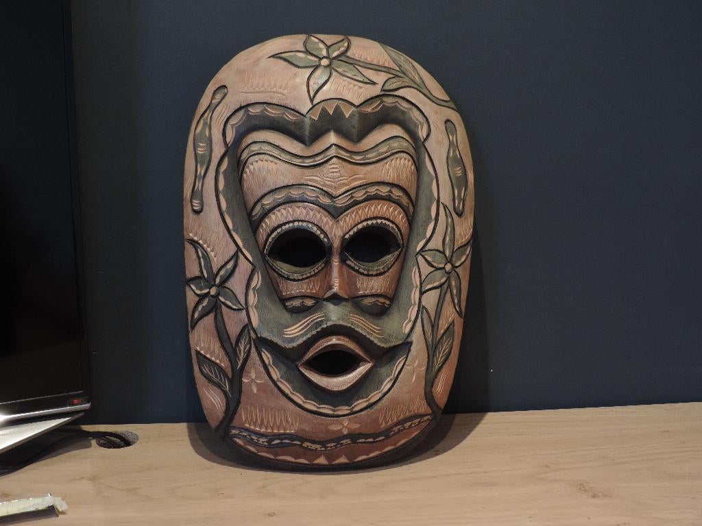 Masque décoratif en bois sculpté – style ethnique, Antiquités & Art, Enlèvement, Bois, Masque