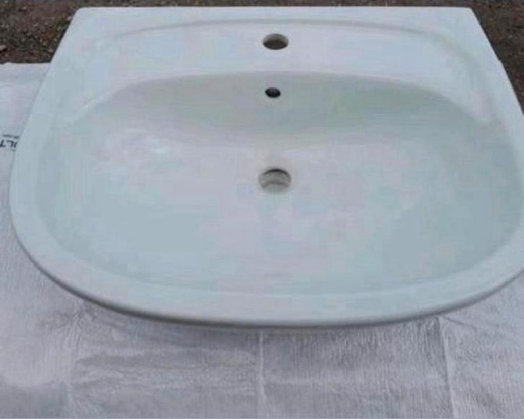 Witte keramische spoelbak 64 x 47 cm x 23 cm LxBxH nieuw, Ophalen, Zo goed als nieuw, Wastafel