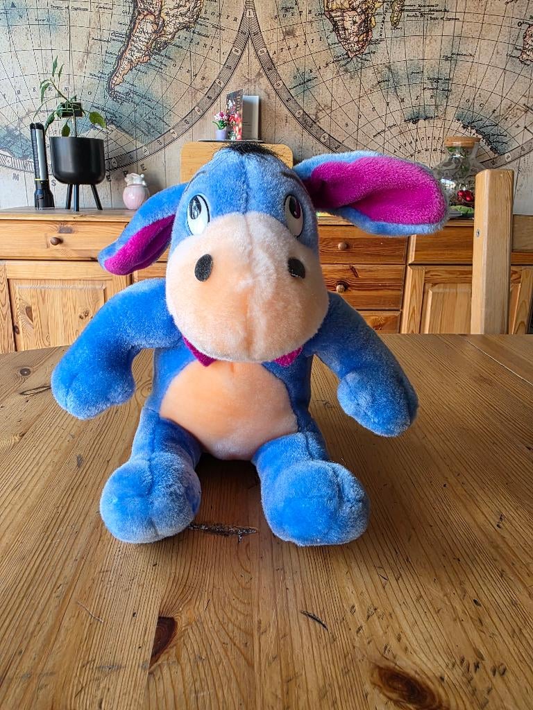 Peluche Bourriquet nœud papillon, Enfants & Bébés, Enlèvement, Comme neuf, Autres types