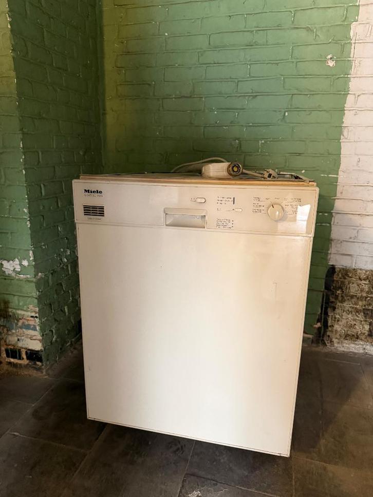 Lave vaisselle Miele, Electroménager, Lave-vaisselle, Utilisé, À Poser, 85 à 90 cm, 60 cm ou plus, 10 à 14 litres, Classe énergétique A ou plus économe