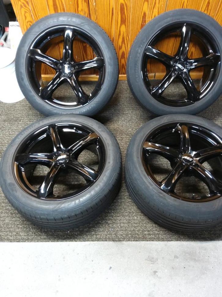 ZWARTE AEZ VELGEN 18DUIMS OPEL INSIGNIA  MOET NU WEG, Autos : Pièces & Accessoires, Autres pièces automobiles, Utilisé, Enlèvement ou Envoi